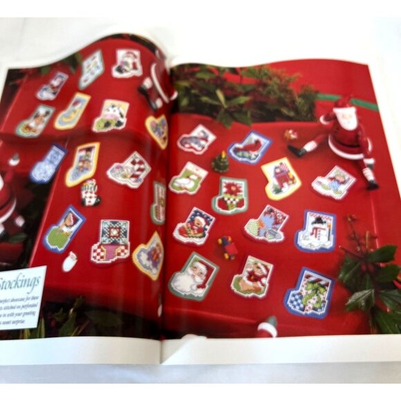 The Big Book Of Christmas Quickies Craft Book - Picture 10 of 12